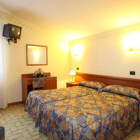 Albergo Alla Campana دولو المظهر الخارجي الصورة