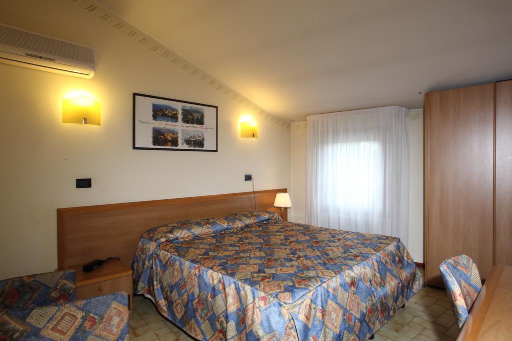 Albergo Alla Campana دولو المظهر الخارجي الصورة