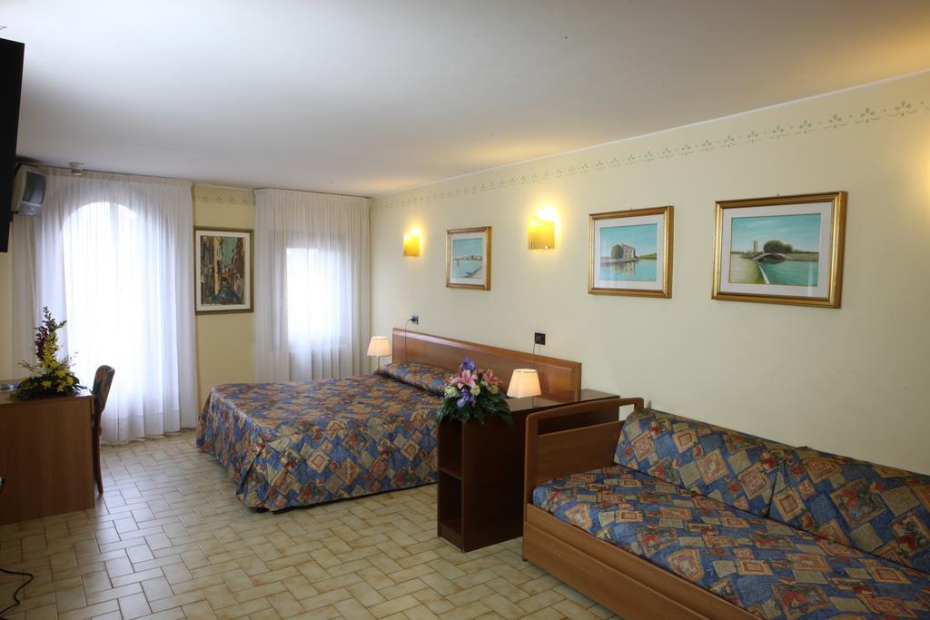 Albergo Alla Campana دولو المظهر الخارجي الصورة